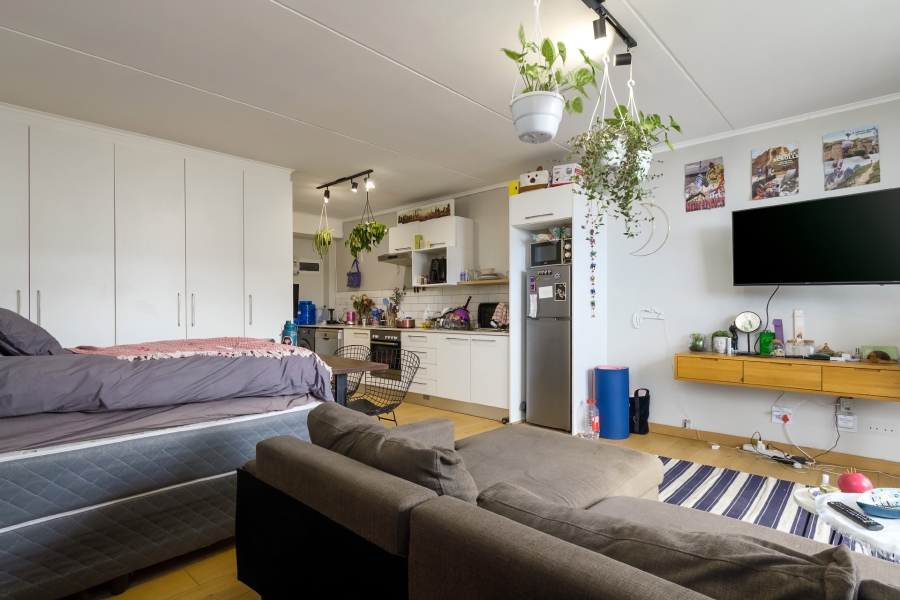 1 Bedroom Property for Sale in Woodstock Western Cape